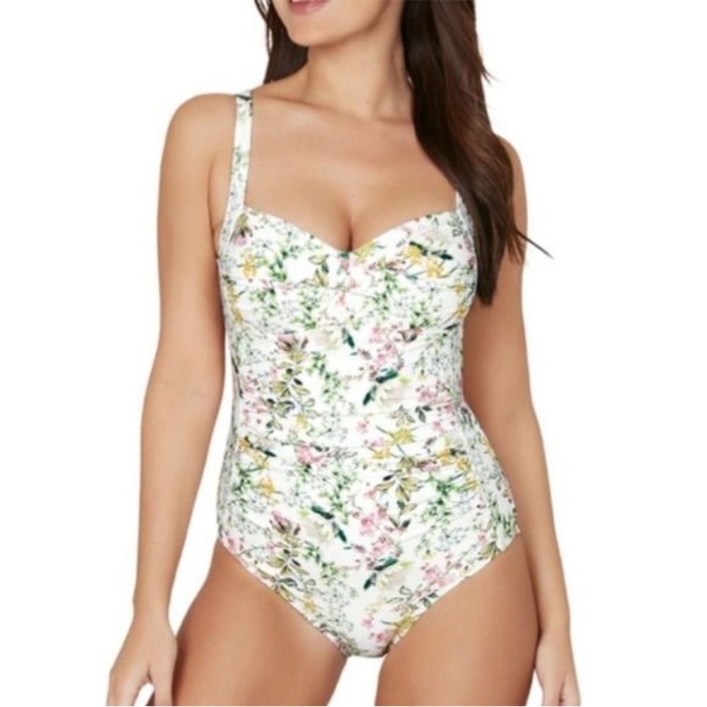 Nip Tuck  Tummy Control One-Piece Swimsuit. US 8
